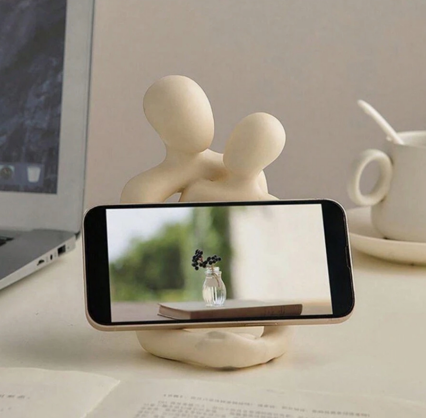 Romantic Couple Love Sculpture Holder