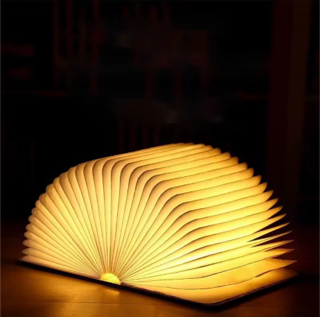 Magic Wooden Book Lamp – 360° Foldable USB Reading Light with Soft Glow & Long Battery Life for a Cozy Home Ambience