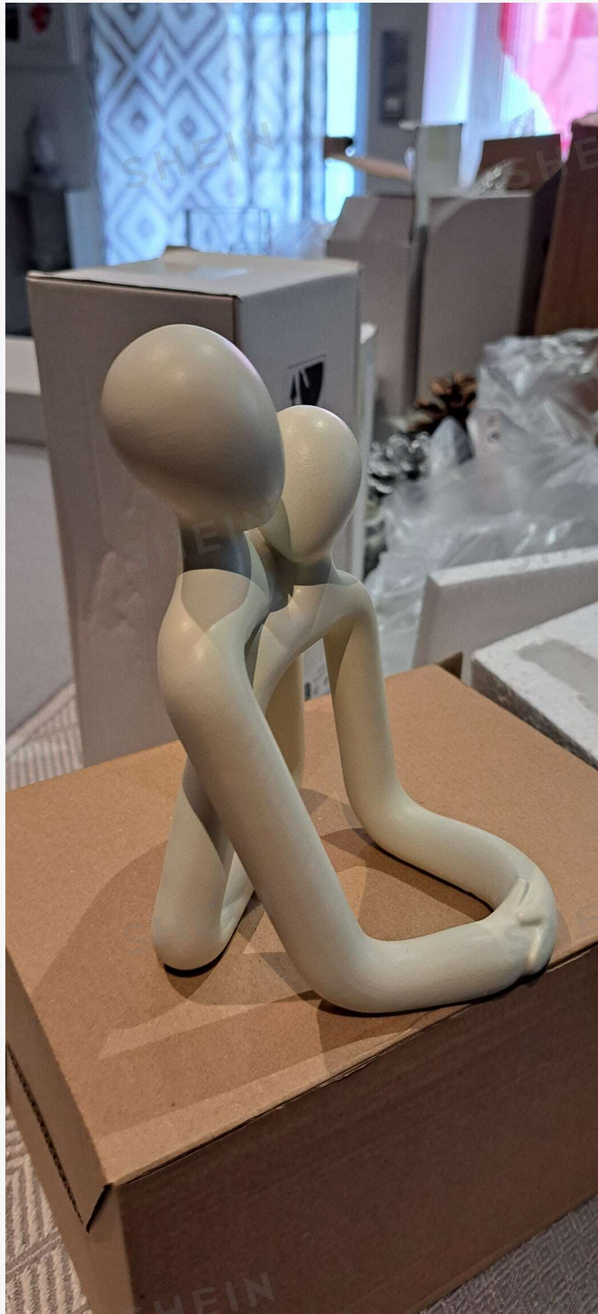 Romantic Couple Love Sculpture Holder